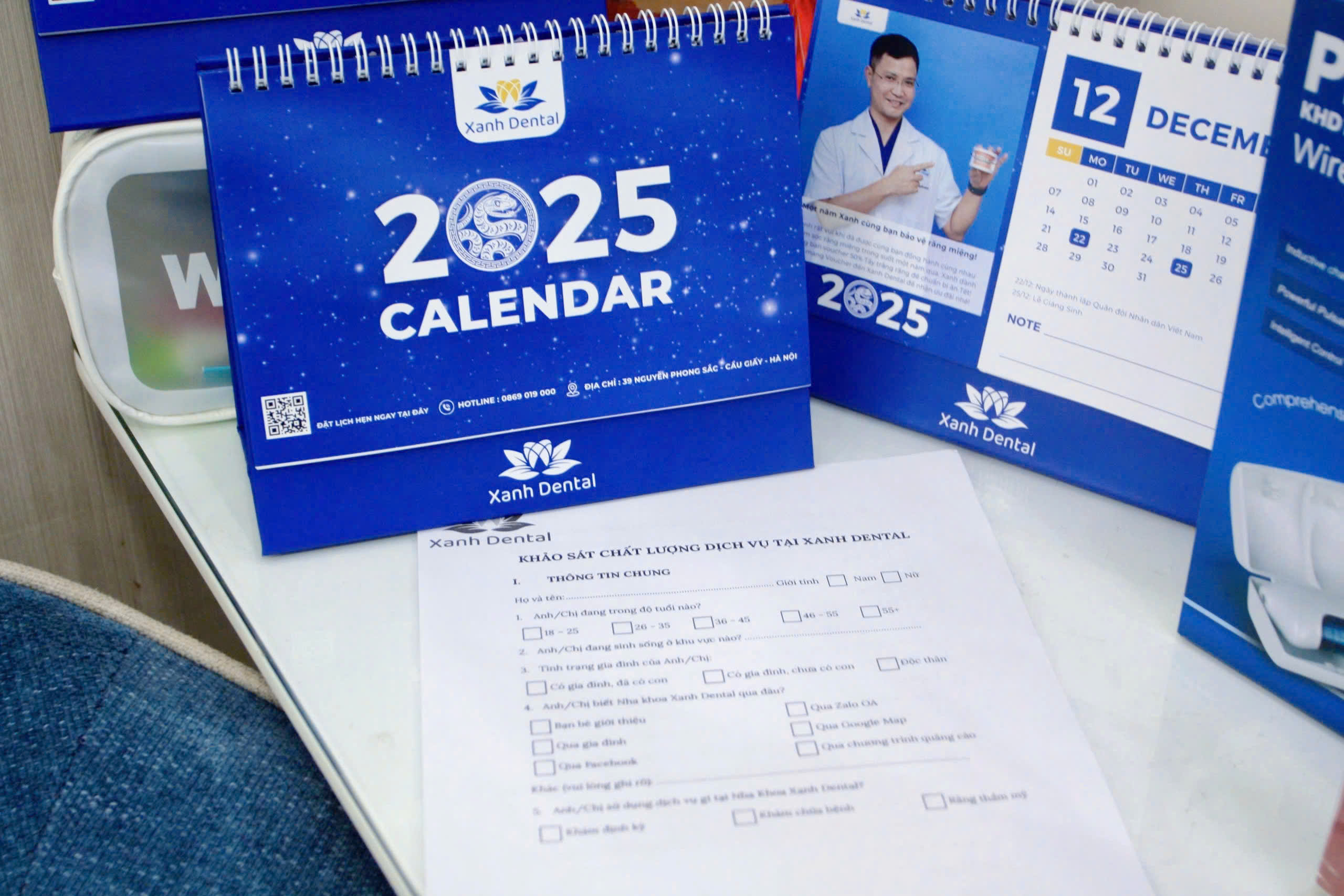 Khảo sát nhận lịch 2025 từ Xanh Dental